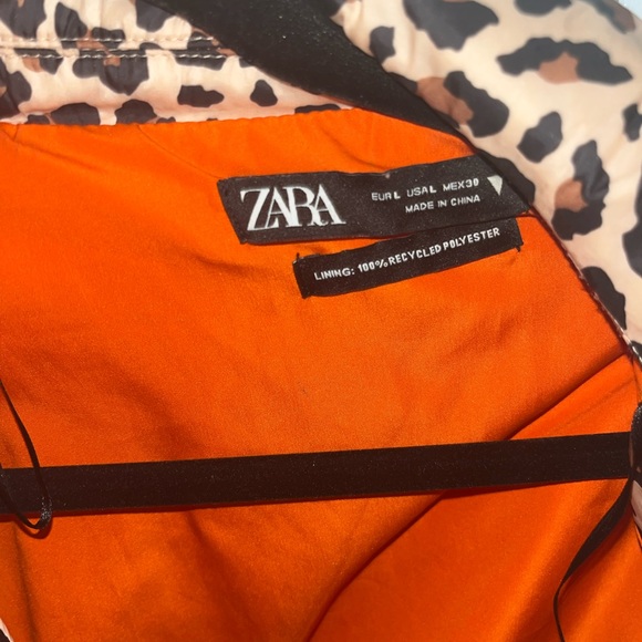 Cheetah cropped puffer - Picture 5 of 5